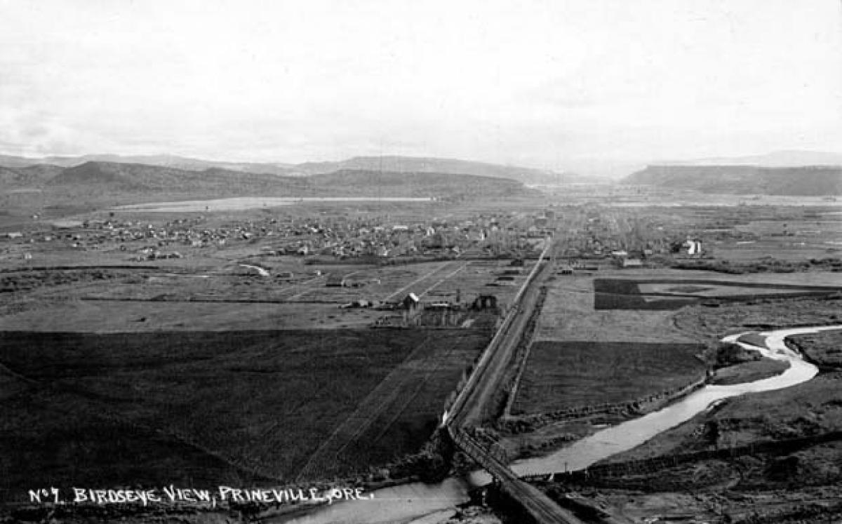 The City of Prineville as it appeared sometime before 1910. Photo from the Martin G. Morisette collection.